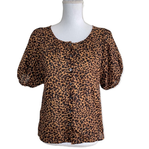 Madewell Balloon-Sleeve Button-Up Top in Painted Leopard - Picture 4 of 10
